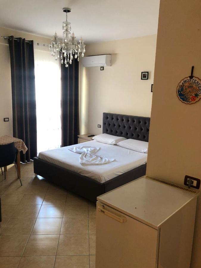 Vila Vera Durrës Extérieur photo